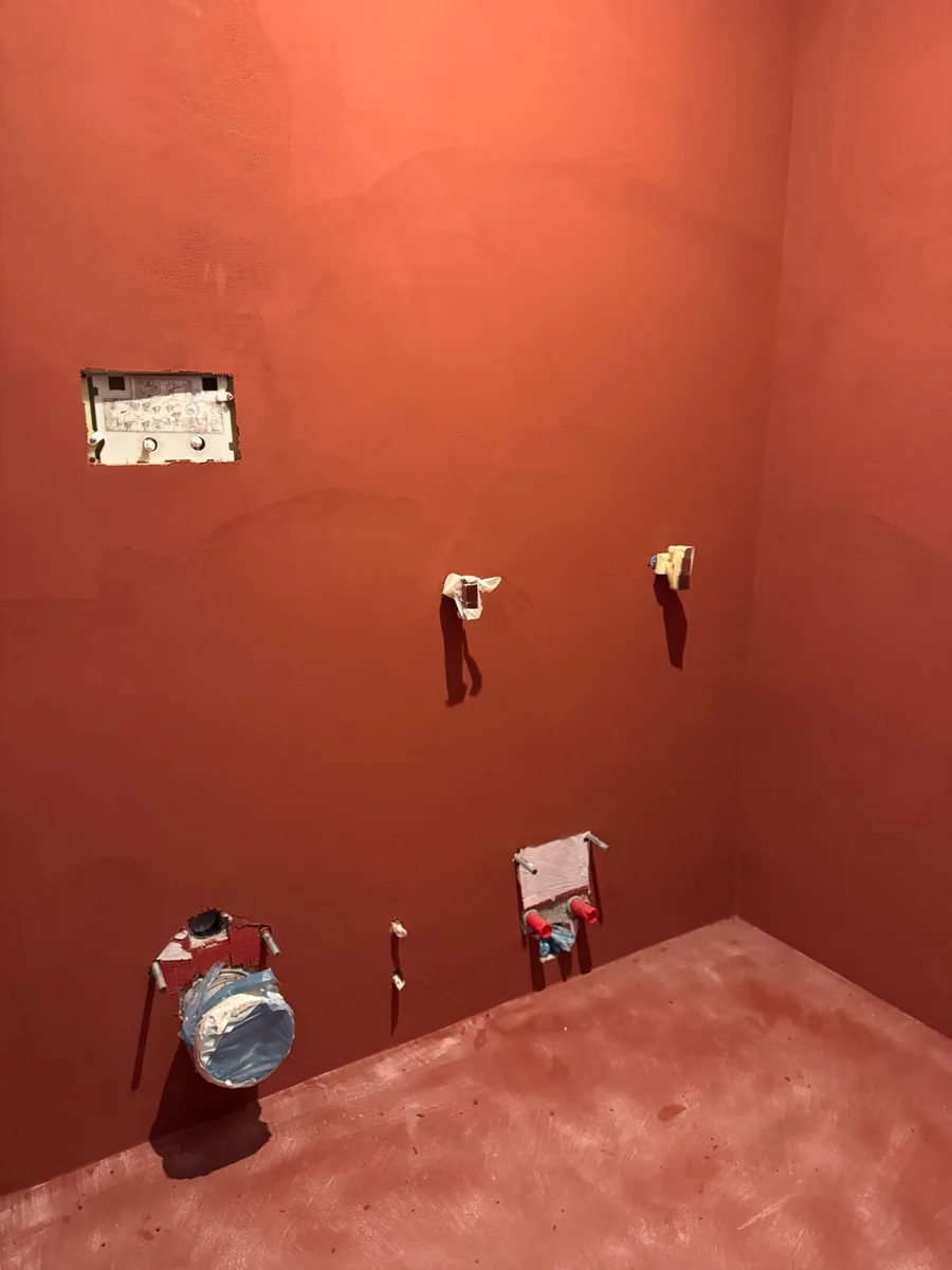 Predisposizioni impiantistiche del bagno in resina
